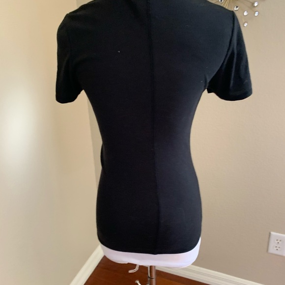 🔥🔥🔥Pink VS ribbed shirt 👚 size Small - Picture 3 of 5